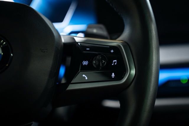 Used 2025 BMW X3 xDrive30i image 21