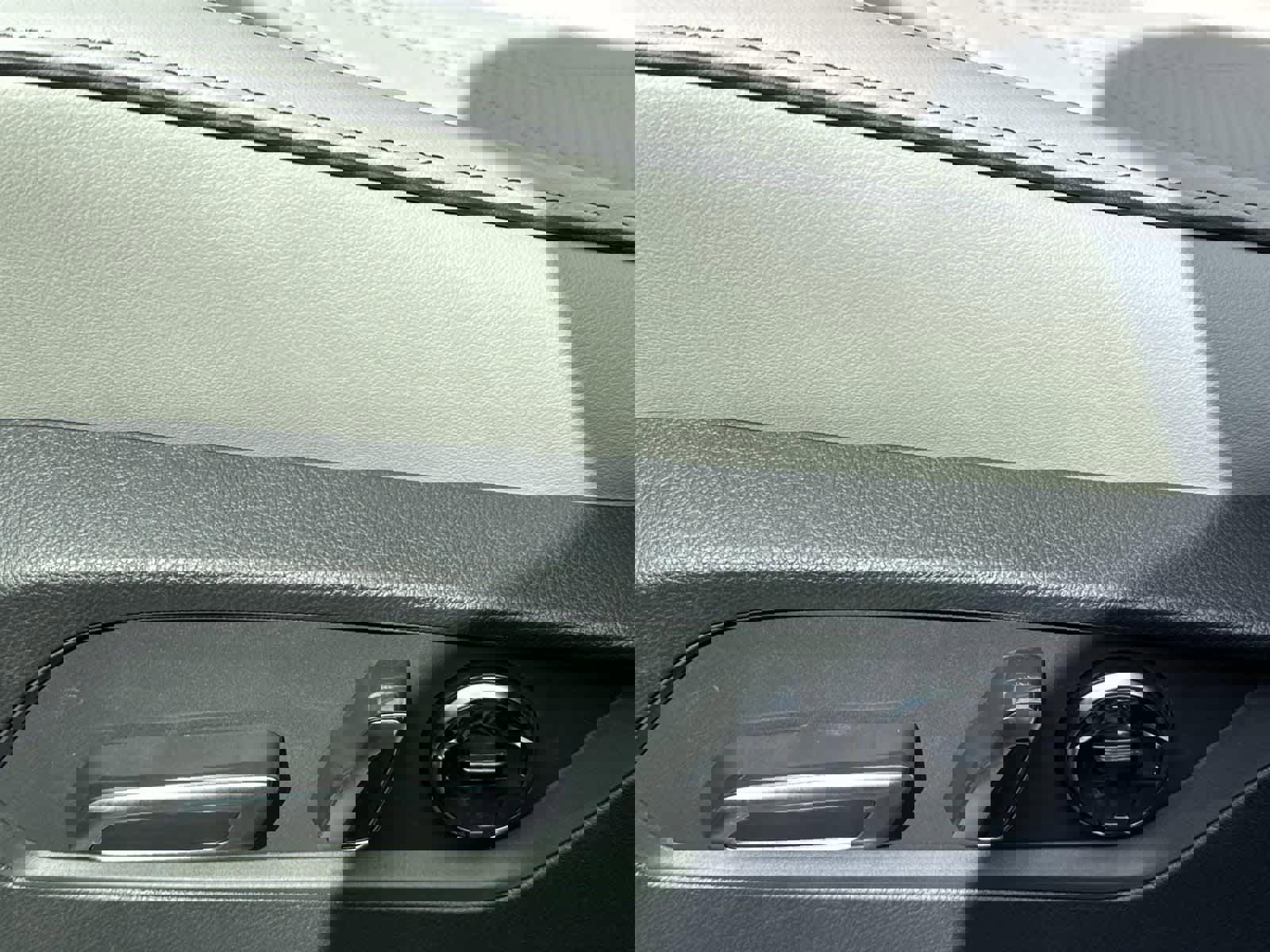 New 2026 Acura MDX SH-AWD w/ Advance Package image 12