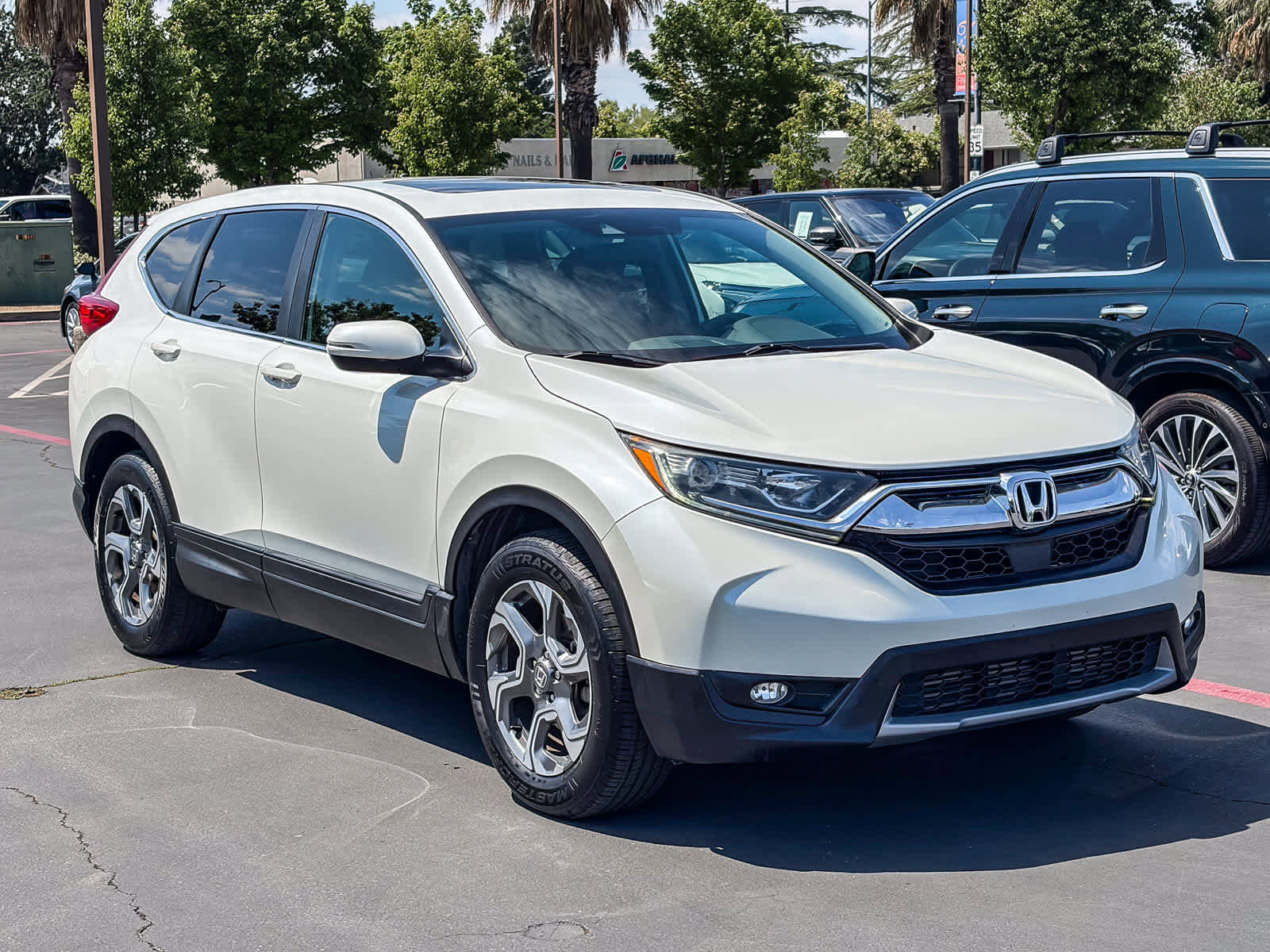 Used 2017 Honda CR-V EX image 5