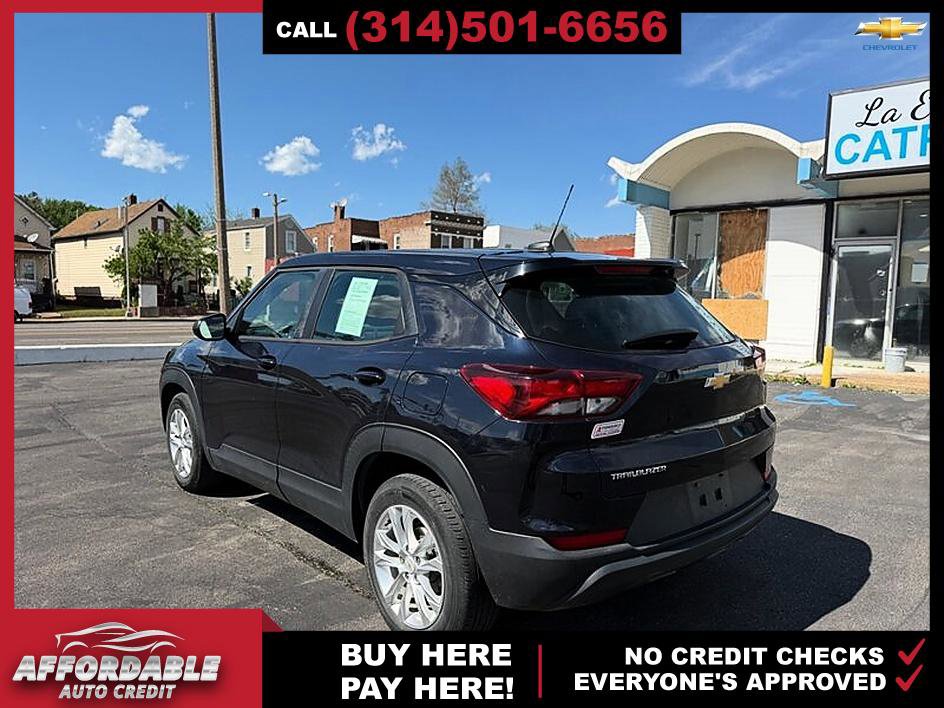 Used 2021 Chevrolet TrailBlazer LS FWD image 3
