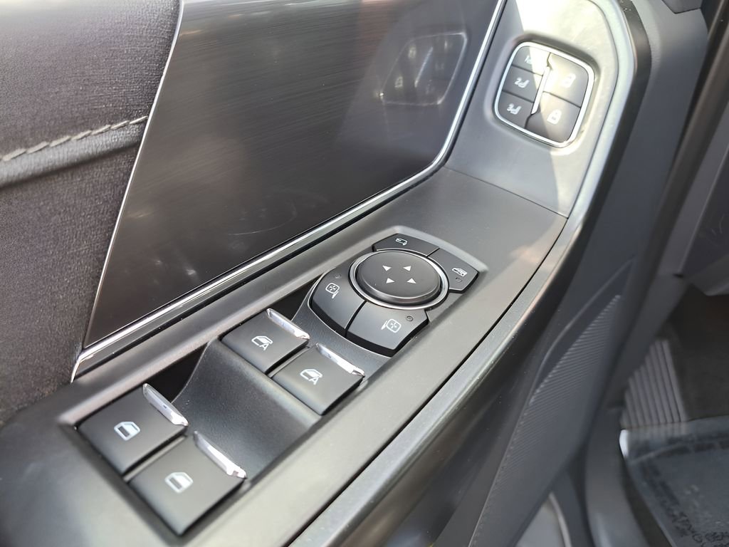 Used 2022 Ford F150 Raptor w/ Convenience Package image 15