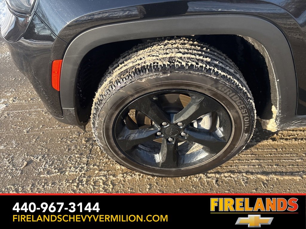 Used 2024 Jeep Grand Cherokee L Limited w/ Black Appearance Package image 59