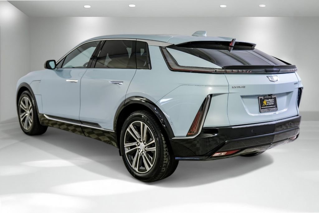 Used 2024 Cadillac Lyriq Luxury image 11