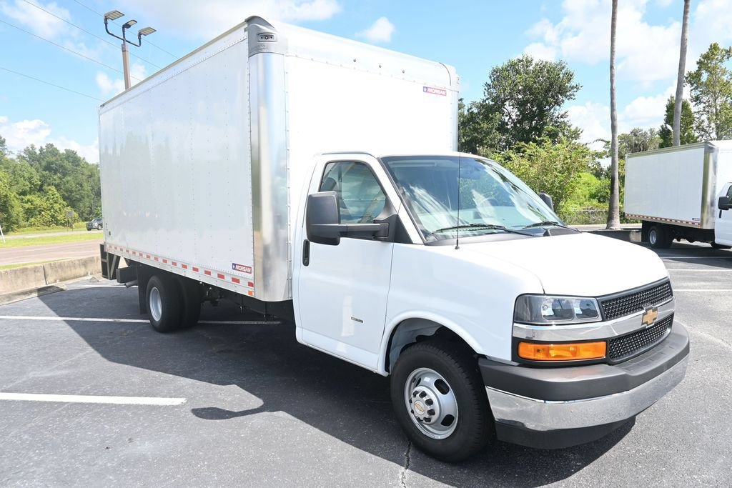 New 2026 Chevrolet Express 3500 w/ Power Convenience Package RWD image 7