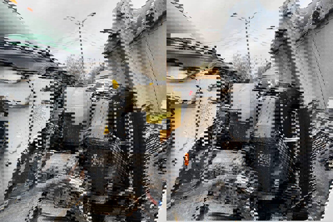 Used 2023 Ford F650 2WD Regular Cab Super Duty image 42