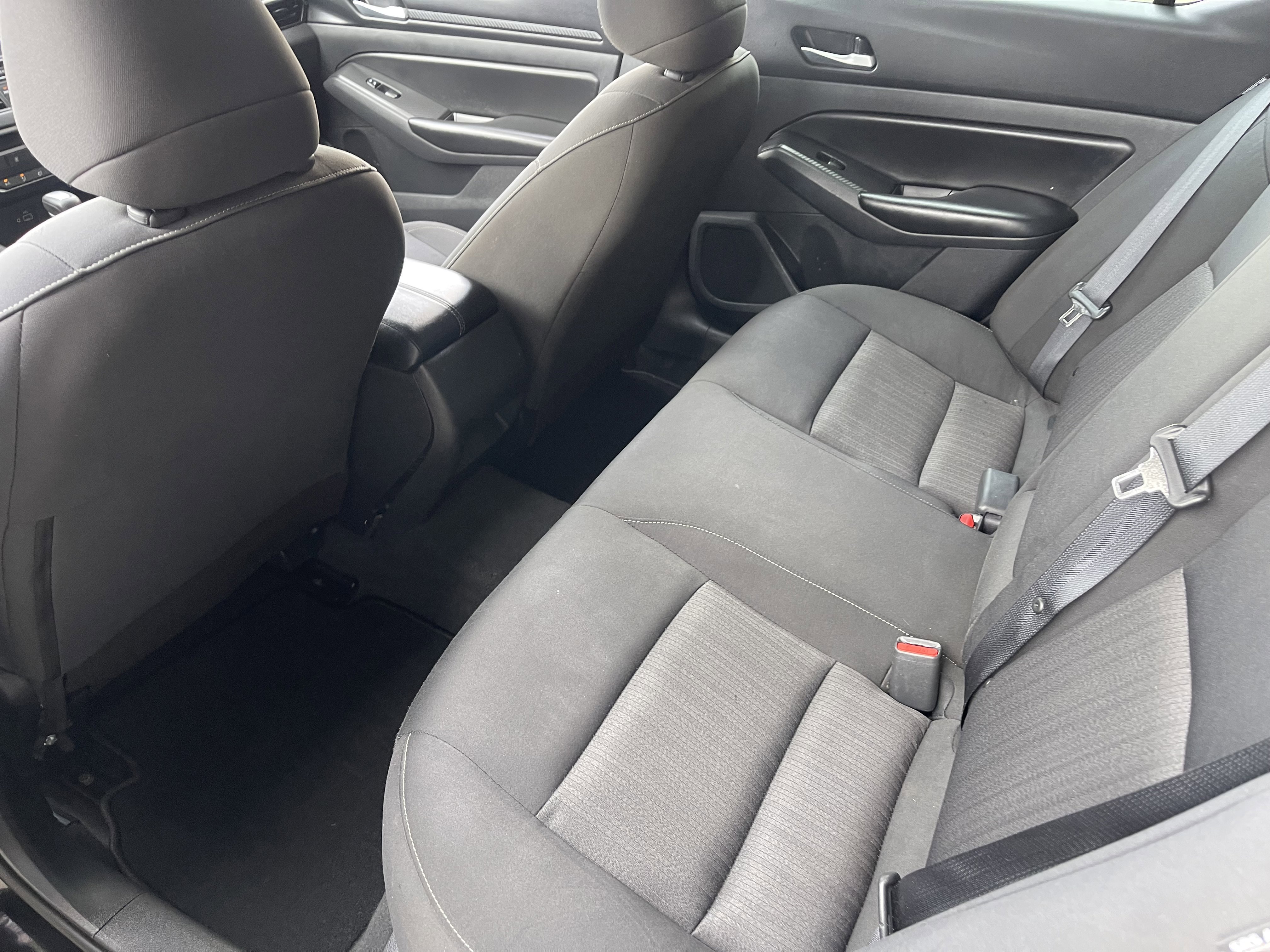 Used 2022 Nissan Altima 2.5 S FWD image 10