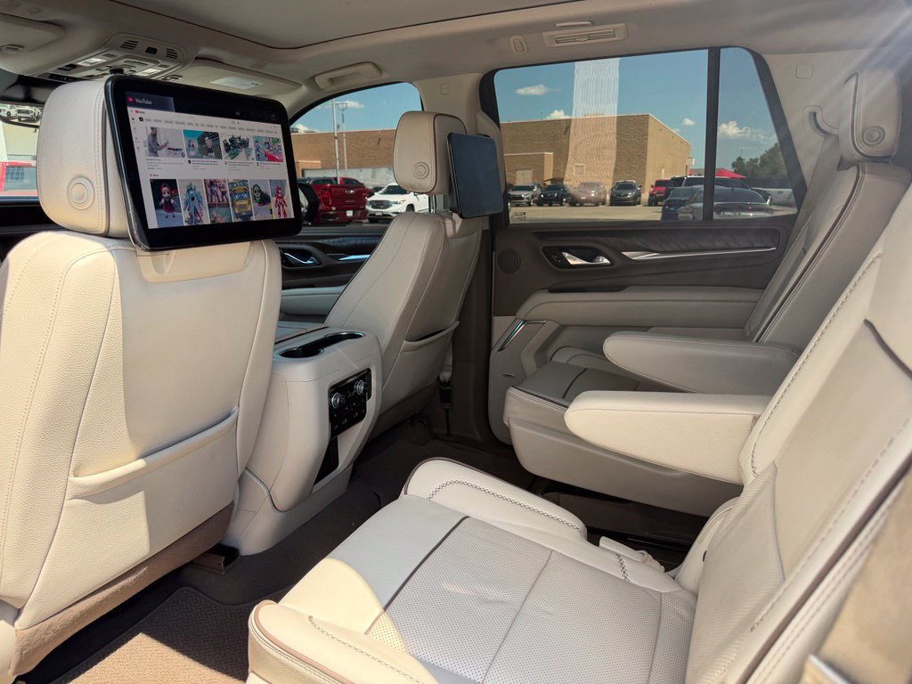 Used 2023 GMC Yukon Denali w/ Denali Reserve Package AWD/4WD image 18