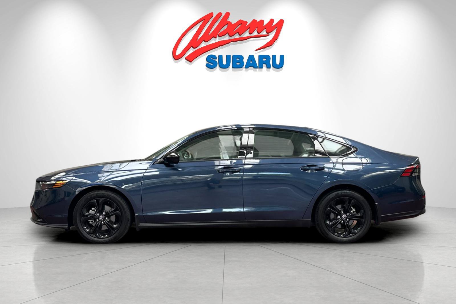 Used 2025 Honda Accord SE image 8