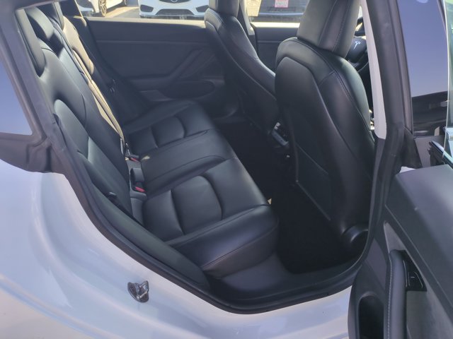 Used 2020 Tesla Model 3 Standard Range Plus RWD image 22