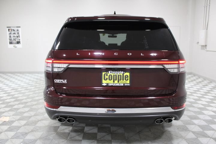 Used 2022 Lincoln Aviator Reserve w/ Equipment Group 201A AWD/4WD image 11