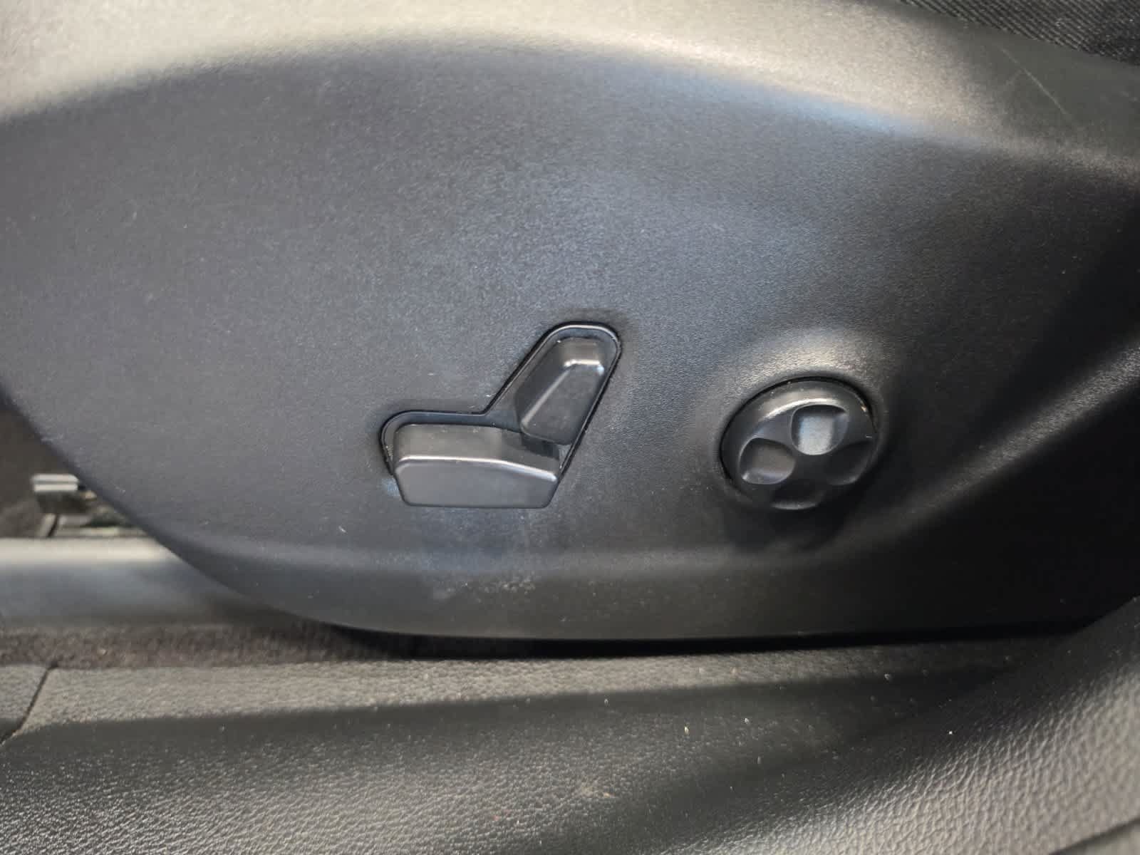 Used 2016 Jeep Cherokee High Altitude AWD/4WD image 17