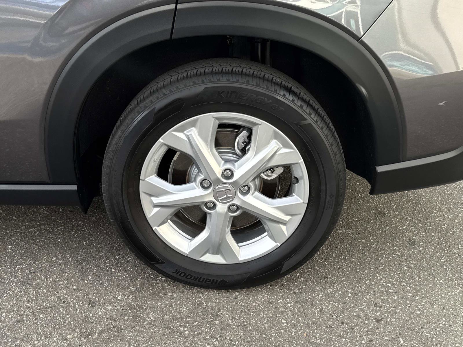 Used 2023 Honda HR-V LX image 8