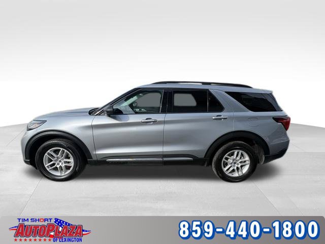 Used 2025 Ford Explorer Active AWD/4WD image 12
