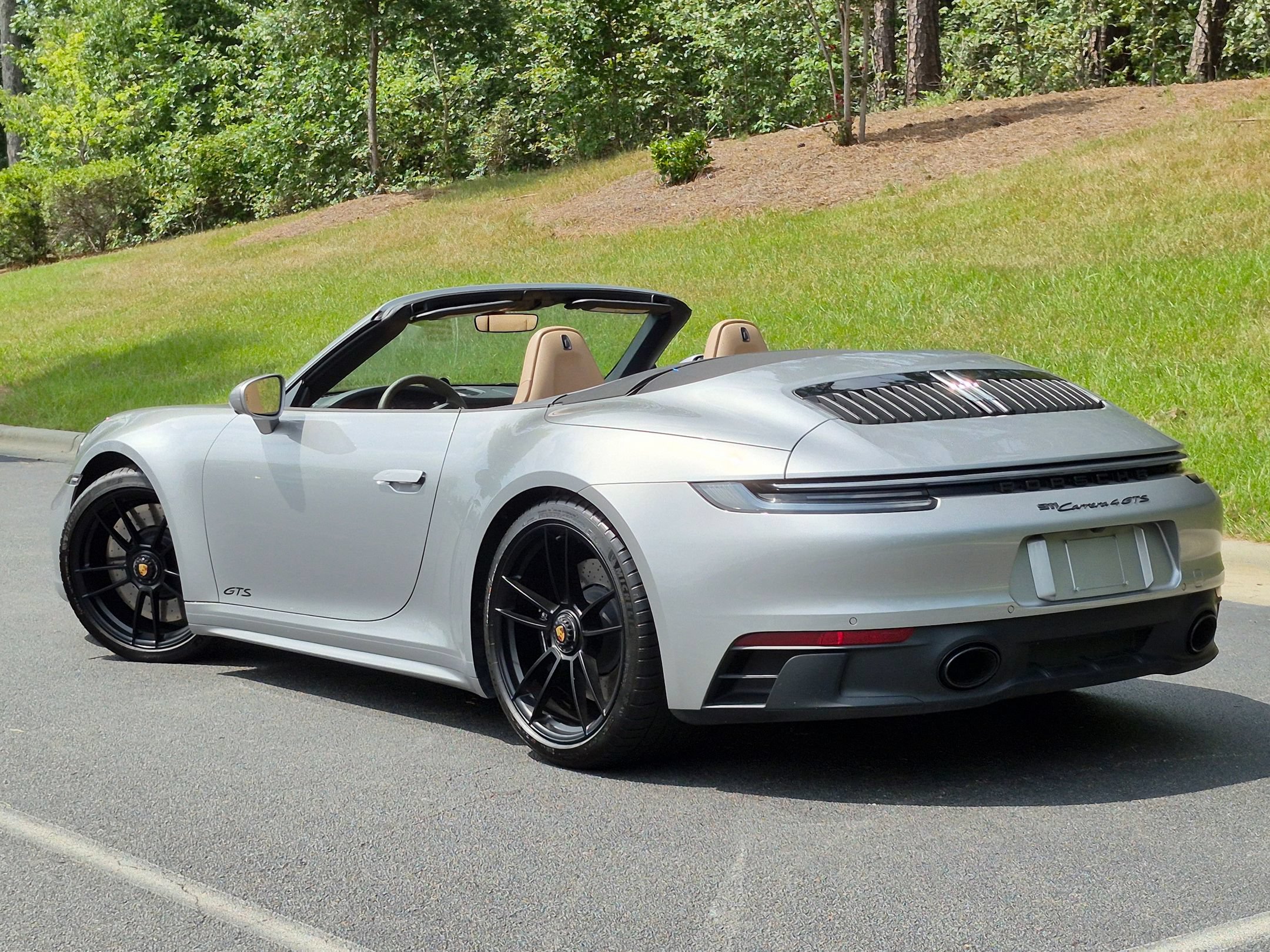 Certified 2023 Porsche 911 Carrera 4 GTS AWD/4WD image 3