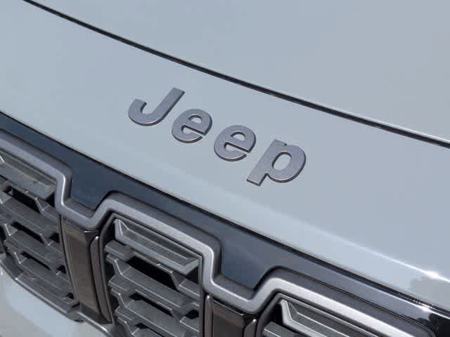 New 2026 Jeep Cherokee Laredo AWD/4WD image 12
