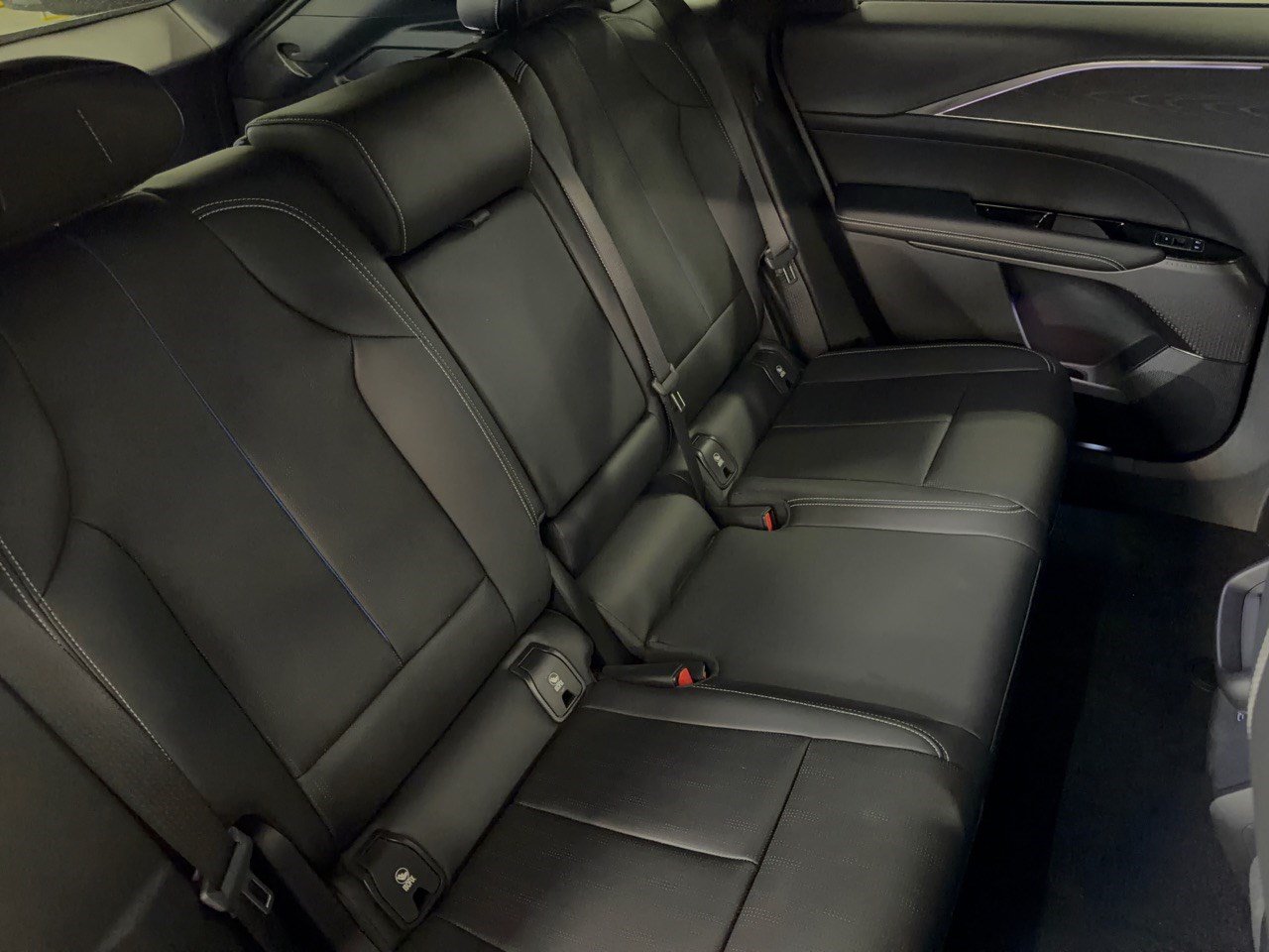 Used 2024 Cadillac Lyriq Luxury RWD image 28
