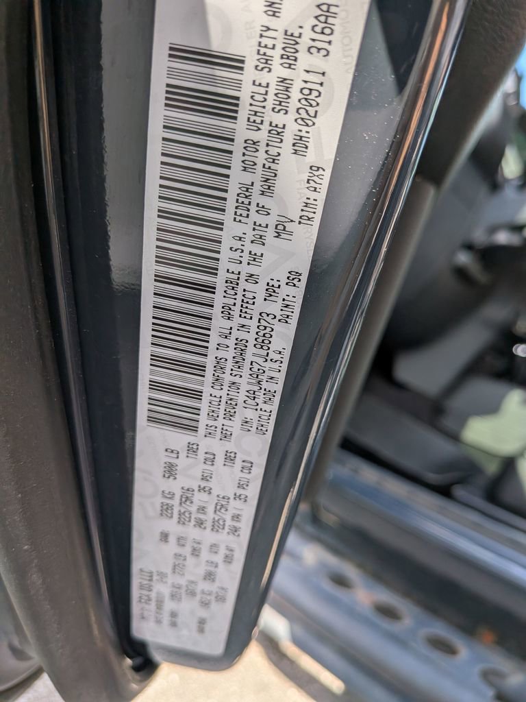 Used 2018 Jeep Wrangler Sport w/ Connectivity Group image 13