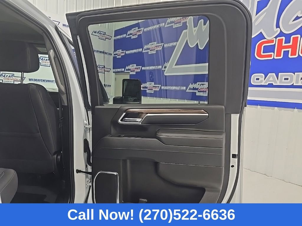 Used 2025 Chevrolet Silverado 2500 LT w/ Convenience Package image 21