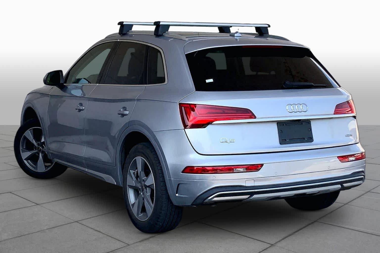 Used 2023 Audi Q5 2.0T Premium w/ Convenience Package AWD/4WD image 12