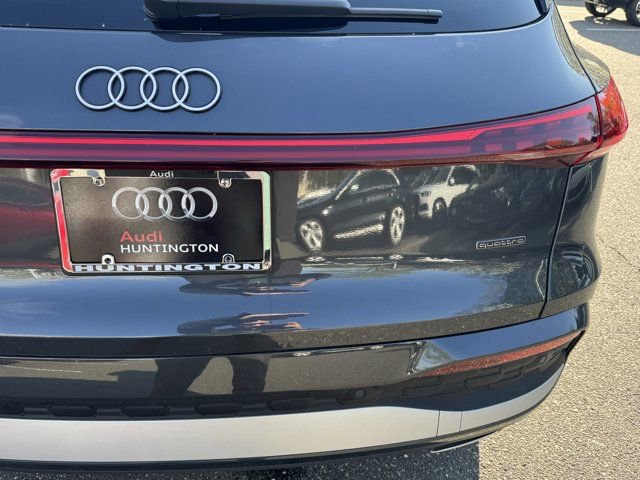 Used 2025 Audi Q5 Premium w/ Convenience Package AWD/4WD image 37