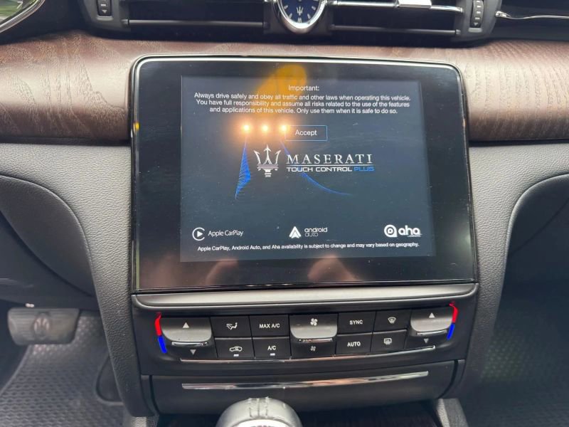 Used 2018 Maserati Quattroporte S image 16