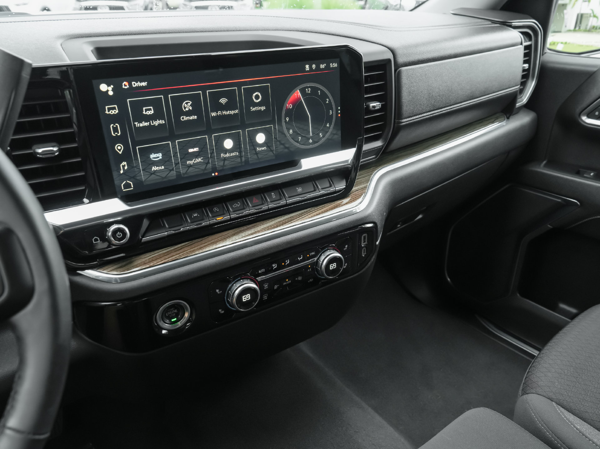 Used 2024 GMC Sierra 1500 Elevation AWD/4WD image 11