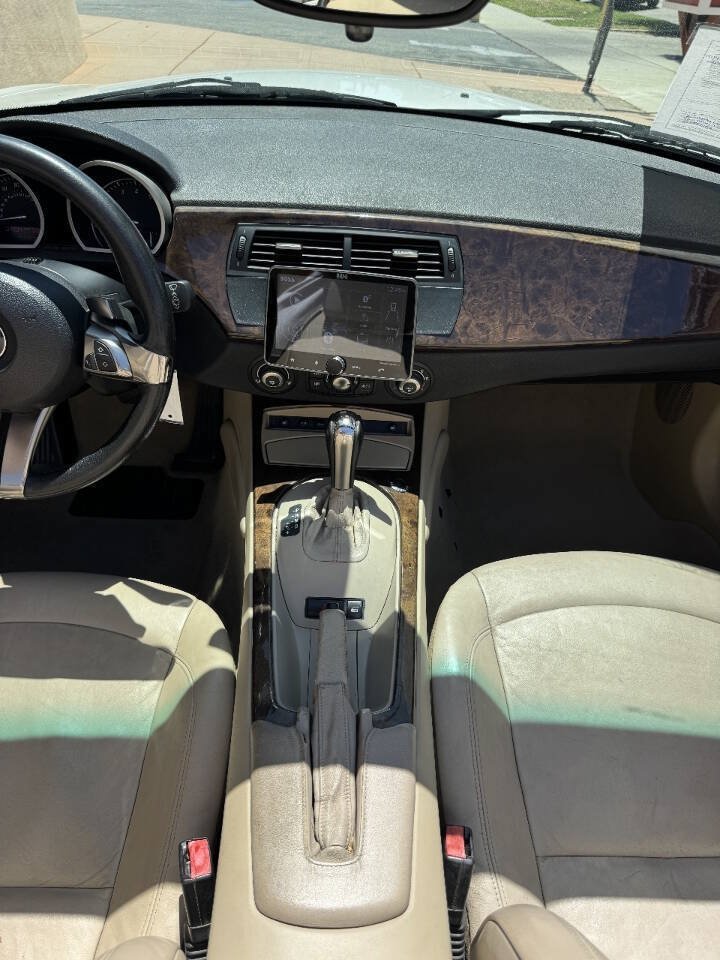 Used 2006 BMW Z4 3.0i RWD image 18