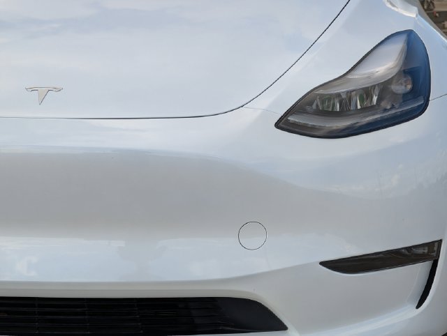 Used 2025 Tesla Model Y Long Range AWD/4WD image 8