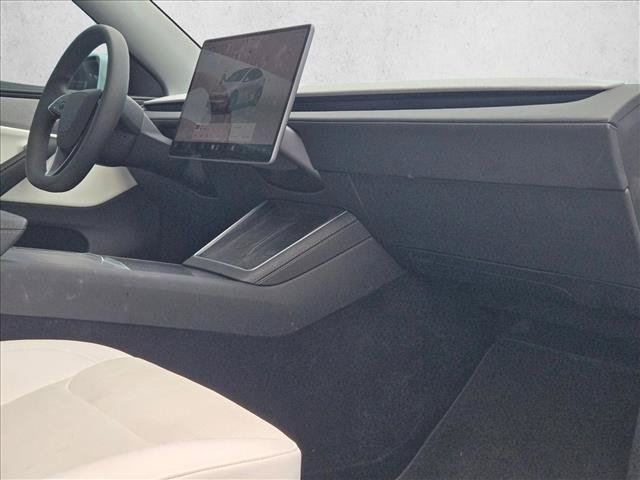 Used 2026 Tesla Model Y Long Range AWD/4WD image 19
