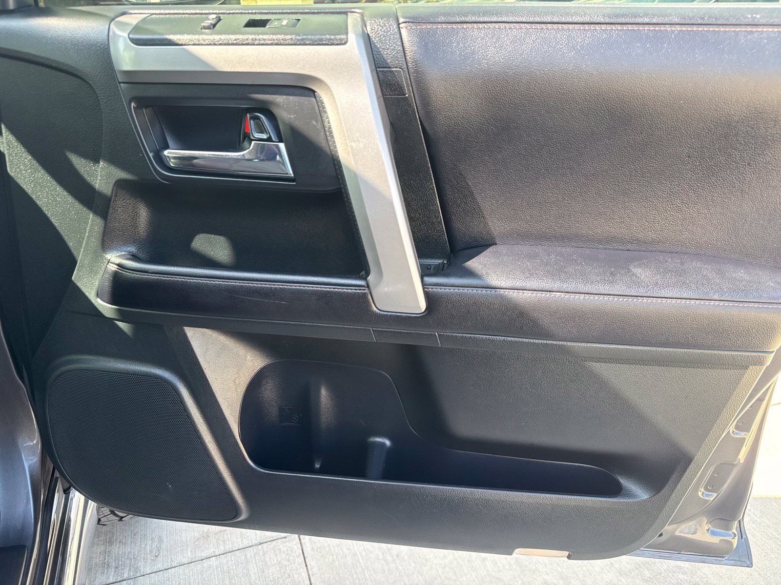 Used 2017 Toyota 4Runner Limited AWD/4WD image 27