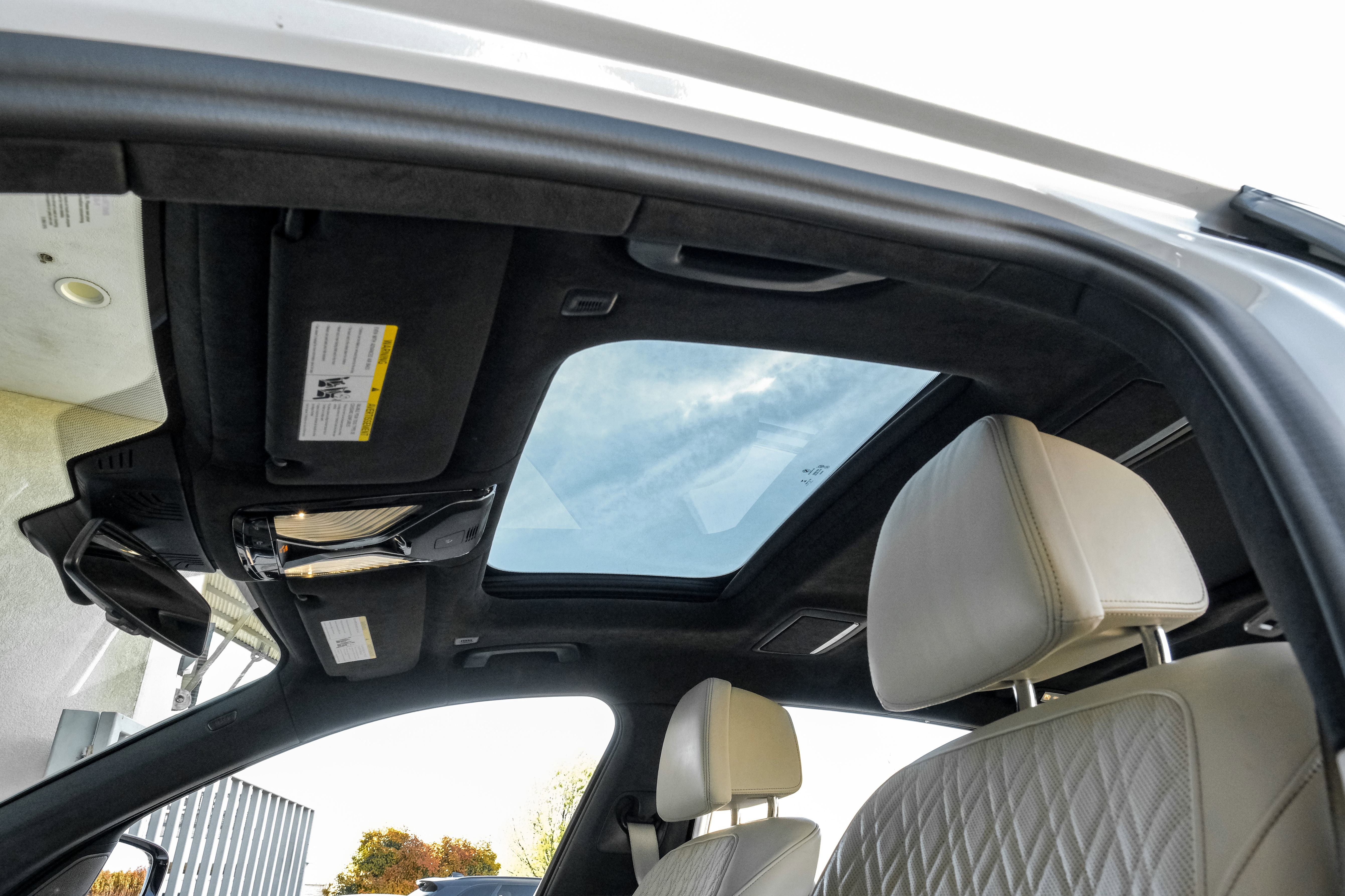 Used 2018 BMW 750i 750i image 4