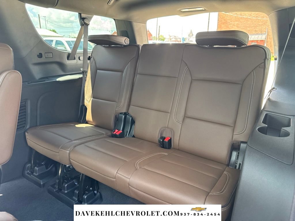 Used 2025 Chevrolet Suburban High Country w/ Sun And Tow Package AWD/4WD image 36