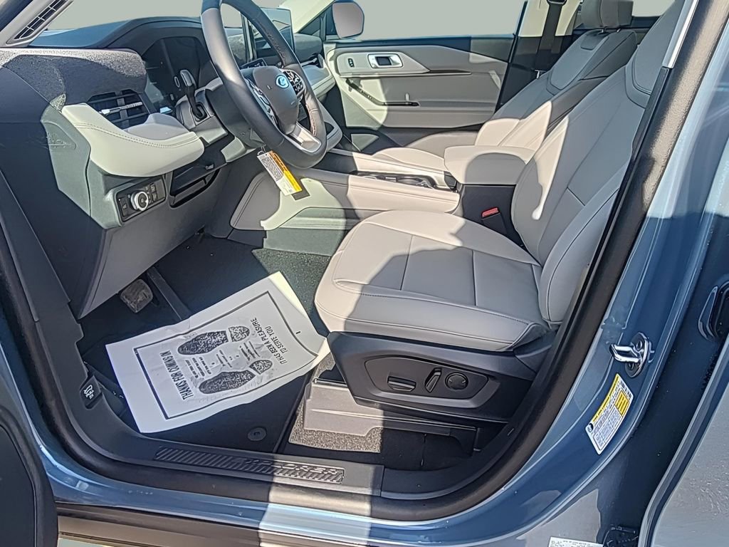 New 2026 Ford Explorer Active w/ Active Comfort Package image 21