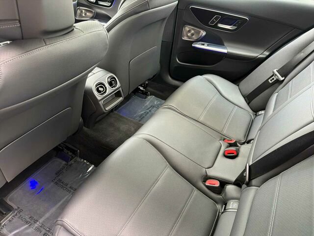 Certified 2025 Mercedes-Benz C 300 Sedan w/ Exclusive Trim Package image 15