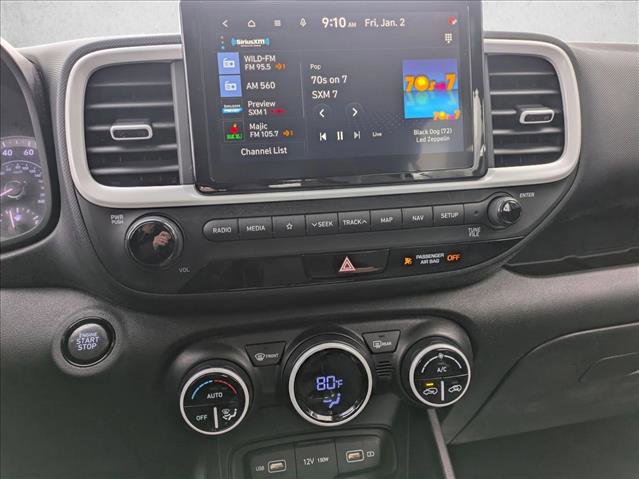 Used 2022 Hyundai Venue Limited image 13