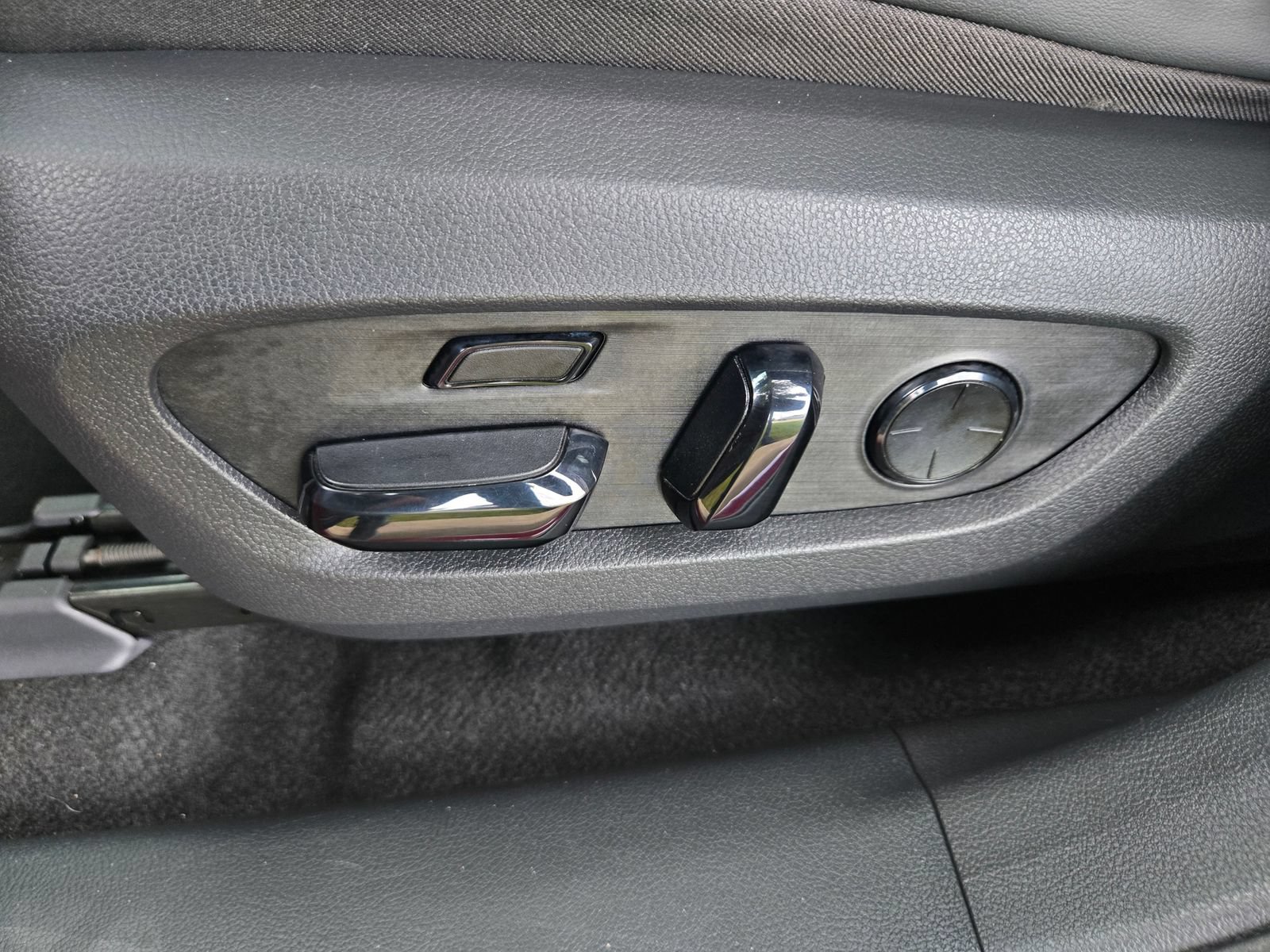 Used 2023 Lexus RX 350 FWD w/ Accessory Package (Z1) image 24