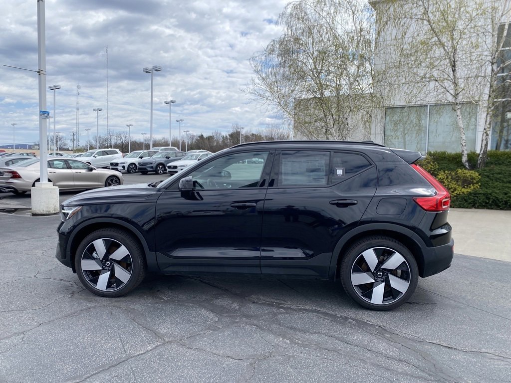 New 2024 Volvo XC40 Recharge Ultimate w/ Protection Package Premier image 8