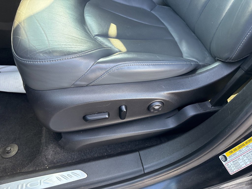 Used 2020 Buick Envision Essence image 11