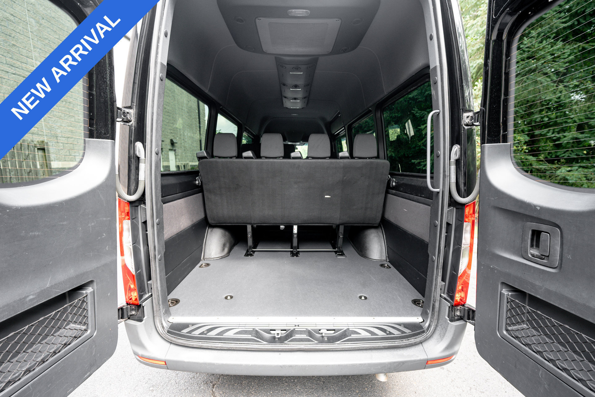 Used 2025 Mercedes-Benz Sprinter 2500 image 22