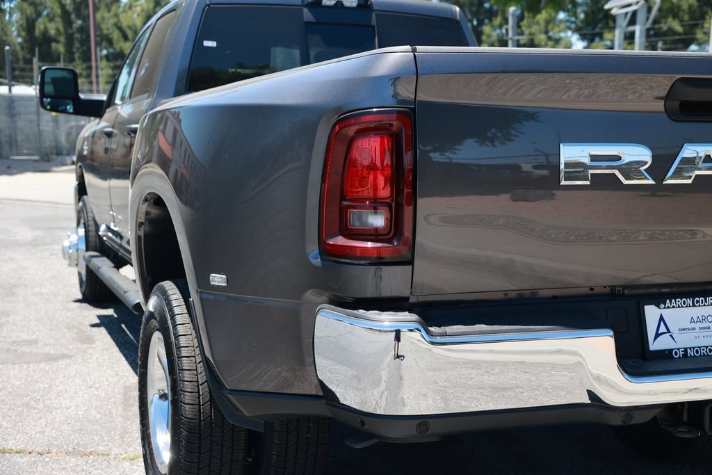 New 2026 RAM 3500 Tradesman AWD/4WD image 13