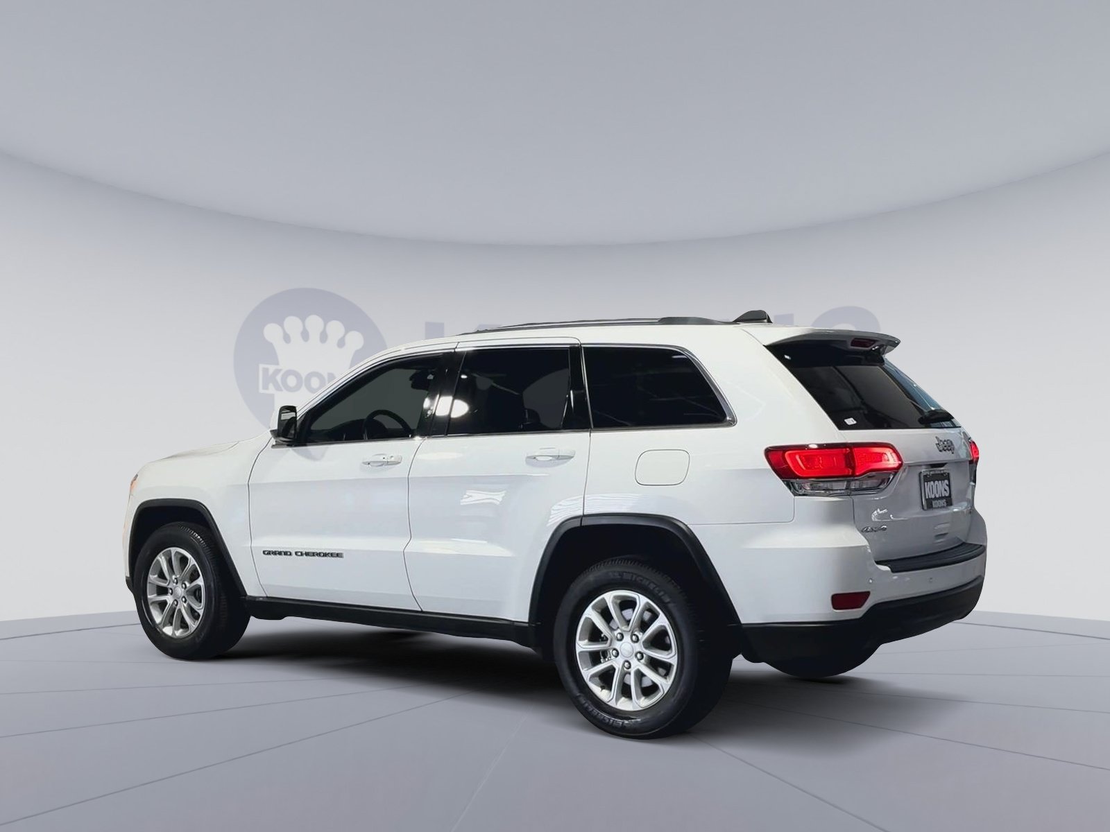 Used 2021 Jeep Grand Cherokee Laredo X AWD/4WD image 8