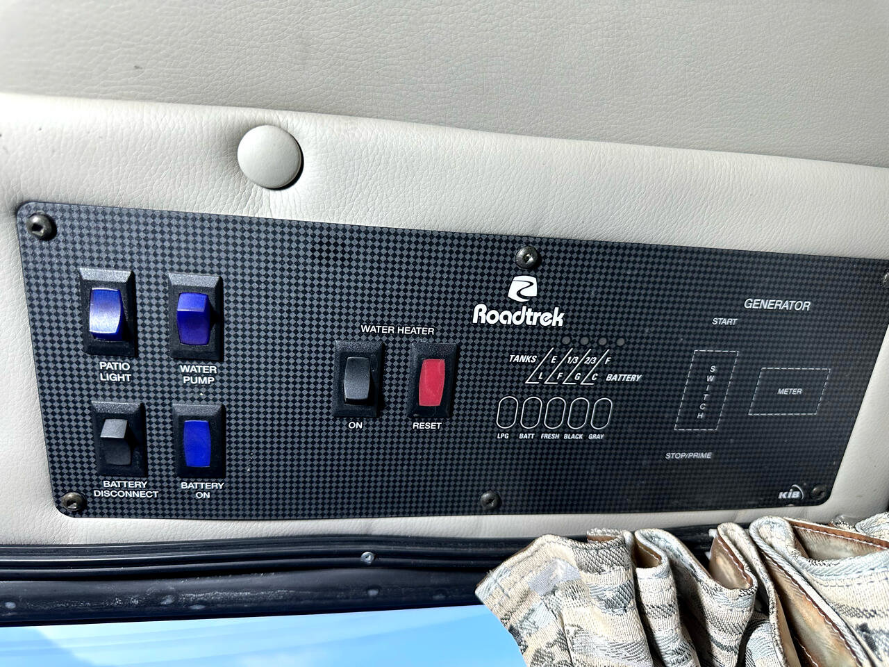 Used 2015 Mercedes-Benz Sprinter 3500 w/ Active Safety Plus Package image 66