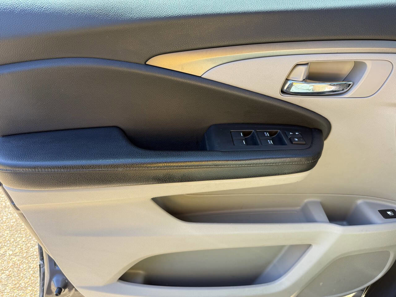 Used 2020 Honda Pilot EX image 16