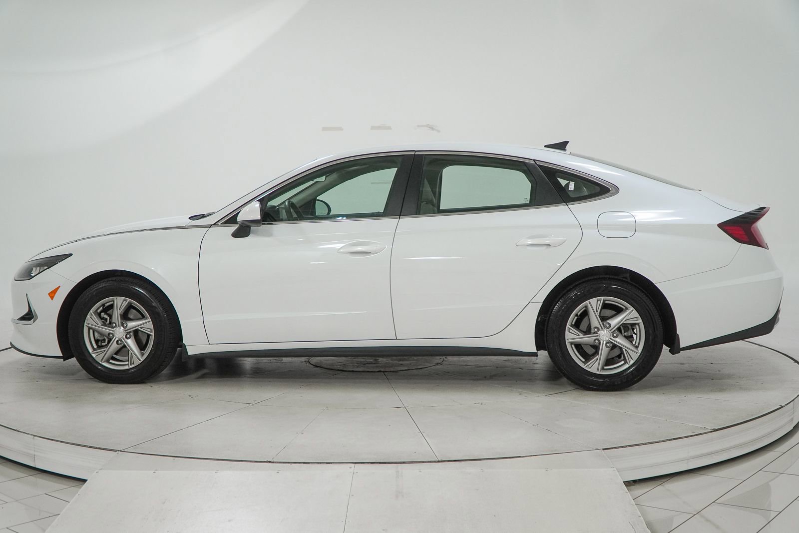 Used 2022 Hyundai Sonata SE FWD image 6