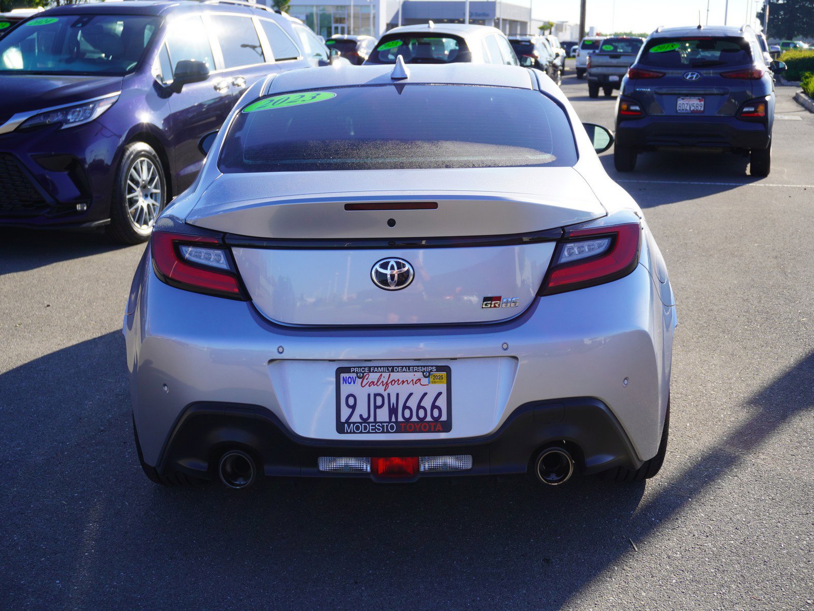 Used 2023 Toyota GR86 RWD image 9