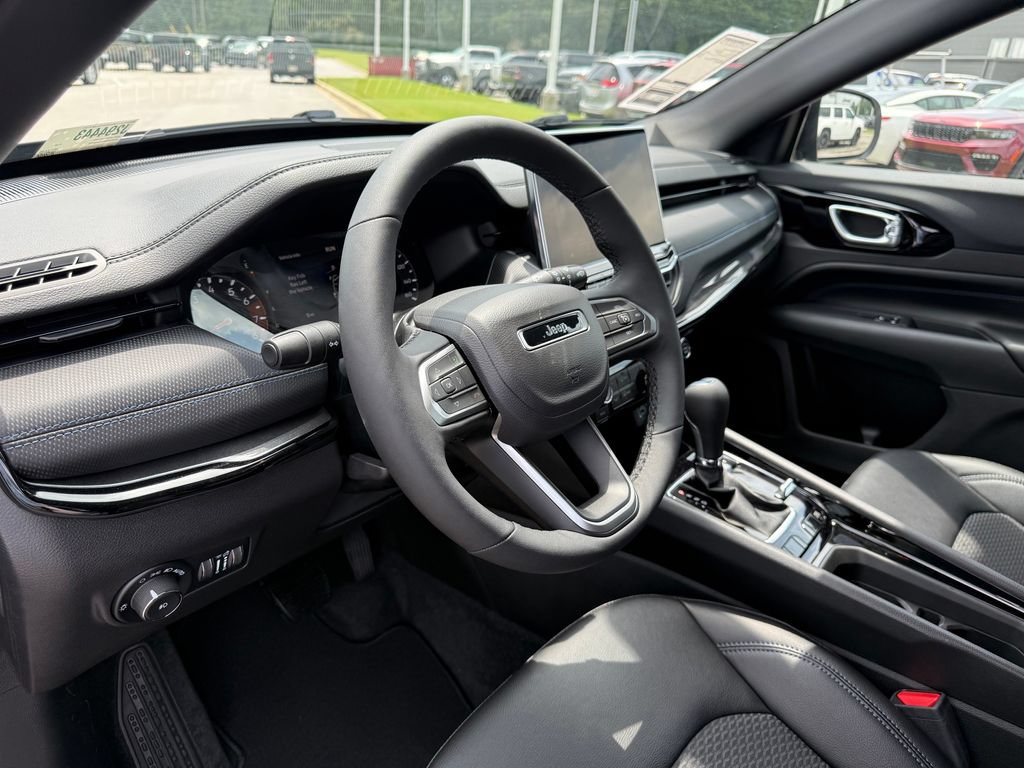 New 2026 Jeep Compass Latitude AWD/4WD image 21