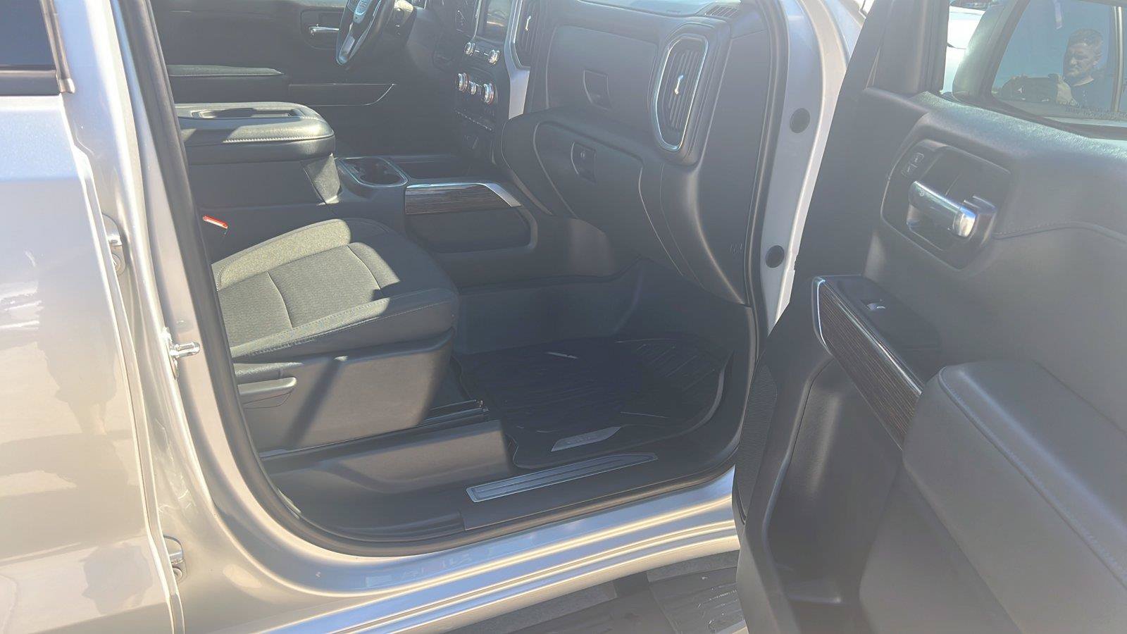 Used 2022 GMC Sierra 1500 Elevation w/ LPO, Elevation Black Package AWD/4WD image 14