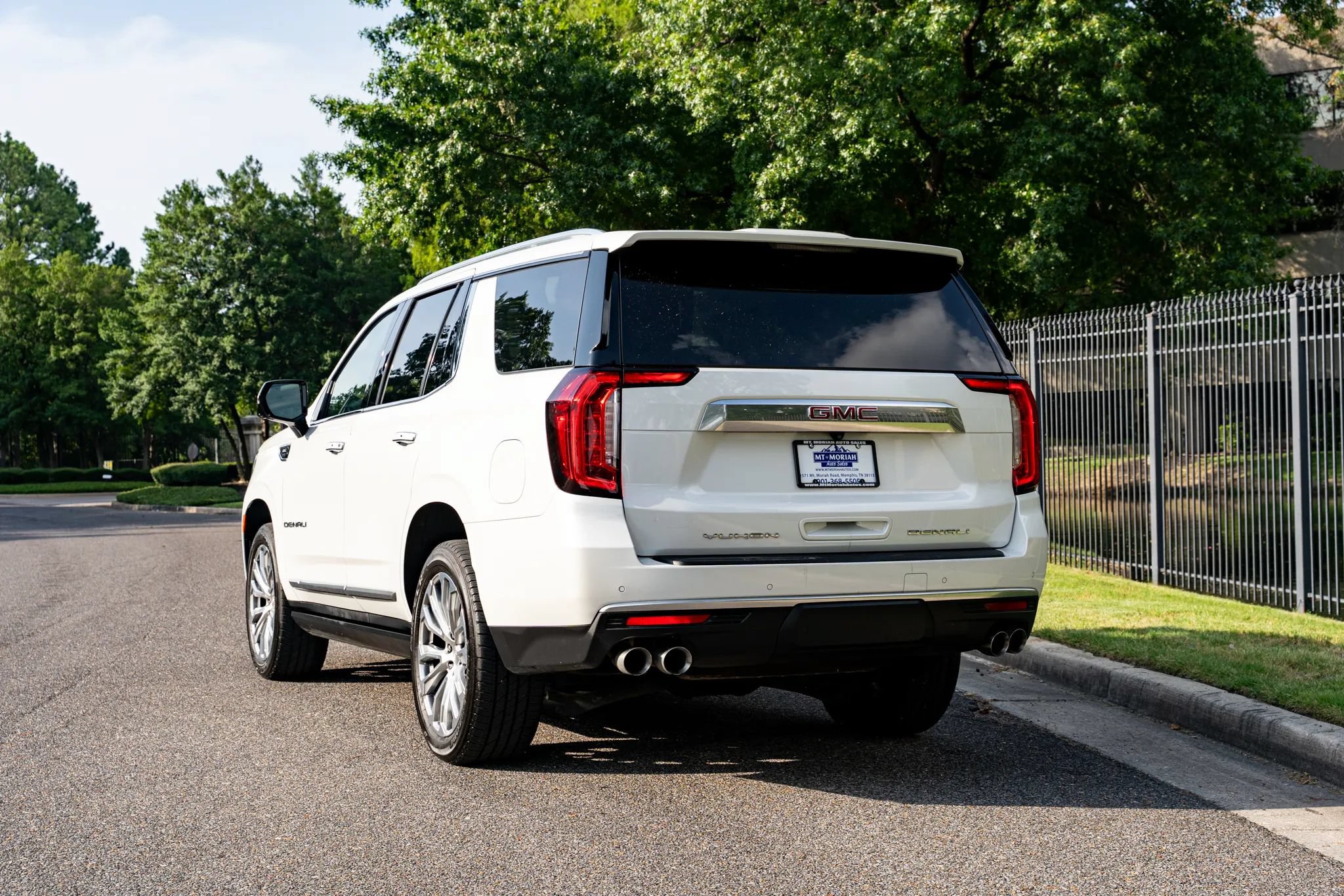 Used 2022 GMC Yukon Denali AWD/4WD image 7