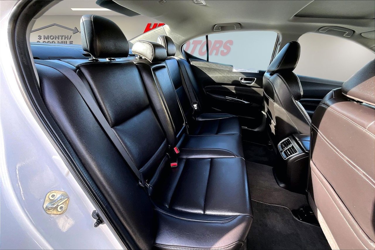 Used 2020 Acura TLX image 24