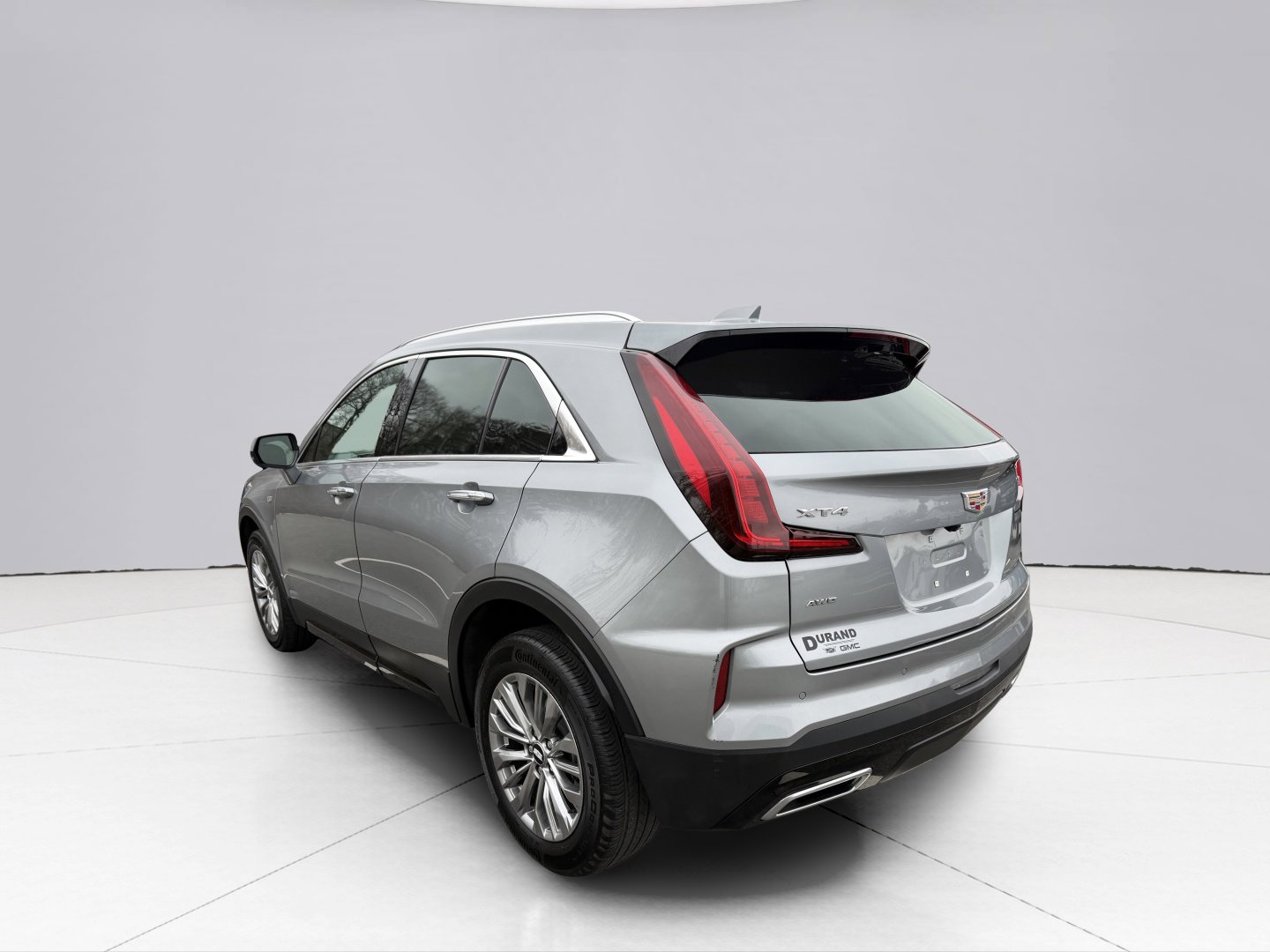 Used 2024 Cadillac XT4 Premium Luxury w/ Technology Package AWD/4WD image 11